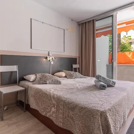 Estudio Chaparral Apartman *
