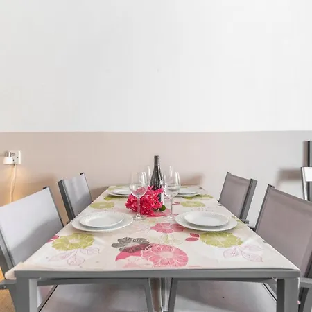 Estudio Chaparral Apartment